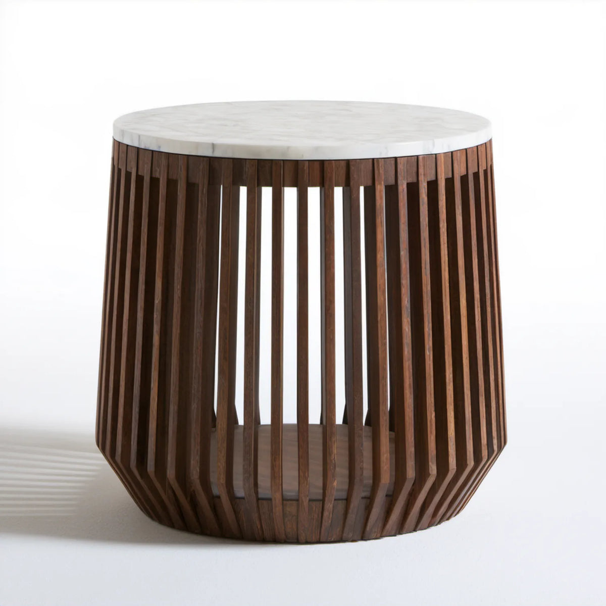 Okrągły stolik boczny z drewna mango i marmuru, biało-szaro-brązowy, Ø 50 x 50 cm